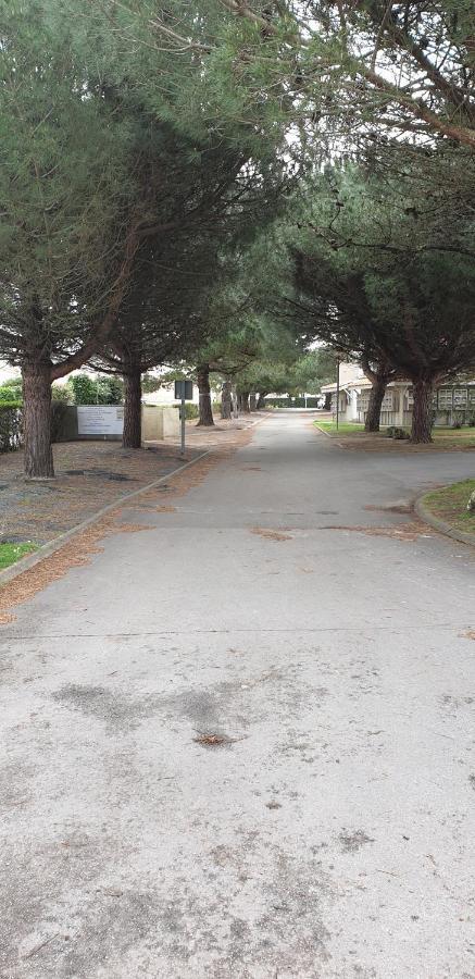 Logement 88 2-4 Personnes 500 M Plage Classe 2 Etoiles Dolus d'Oléron Eksteriør bilde